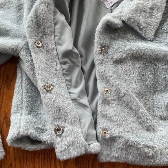 Kendall & Kylie Cropped Faux Fur Jacket Size Large C25